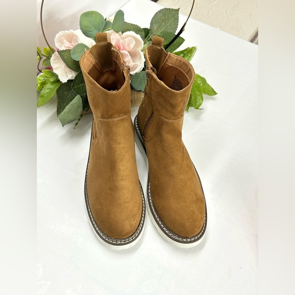 Target women's Brown Suede Boots